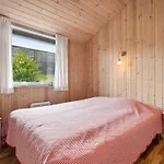 Pimen - 200m From The Sea By Interhome